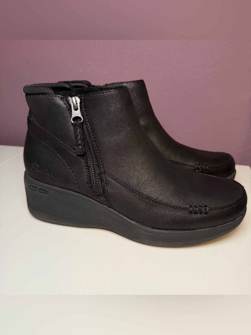SKECHERS PIER LITE NATURAL CHARM BOOTIE Size 8